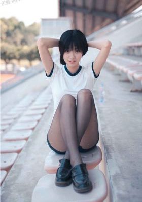 田小娥被扒开双腿进入在线看_HD动漫免费观看