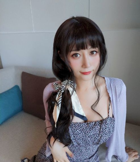 他含着我的奶头又嘬又吸_超清高清免费观看