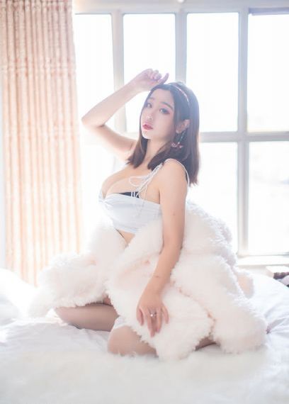 亚洲明星操逼骚逼视频_BD英语高清视频播放