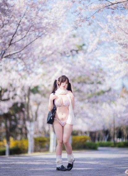 国内自拍xxx_高清免费电视剧